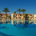 Aluasun Mediterraneo アパートホテル