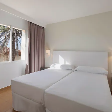 מלון דירות Aluasun Mediterraneo 3*