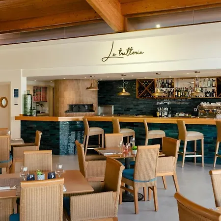 Aluasun Mediterraneo アパートホテル
